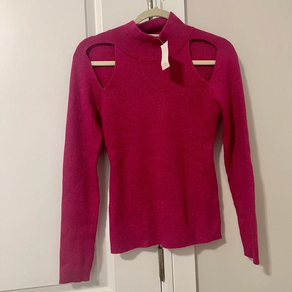 NWT! Sexy cutout pullover sweater medium - Picture 2 of 7